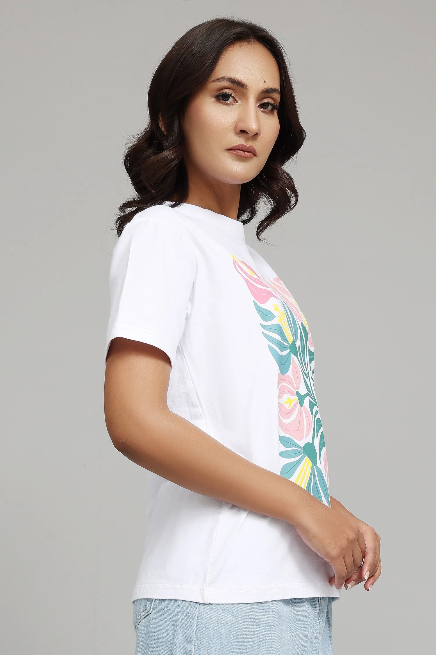 ECO-CHIC TROPICAL LEAF GRAPHIC T-SHIRT-PINK/GREEN