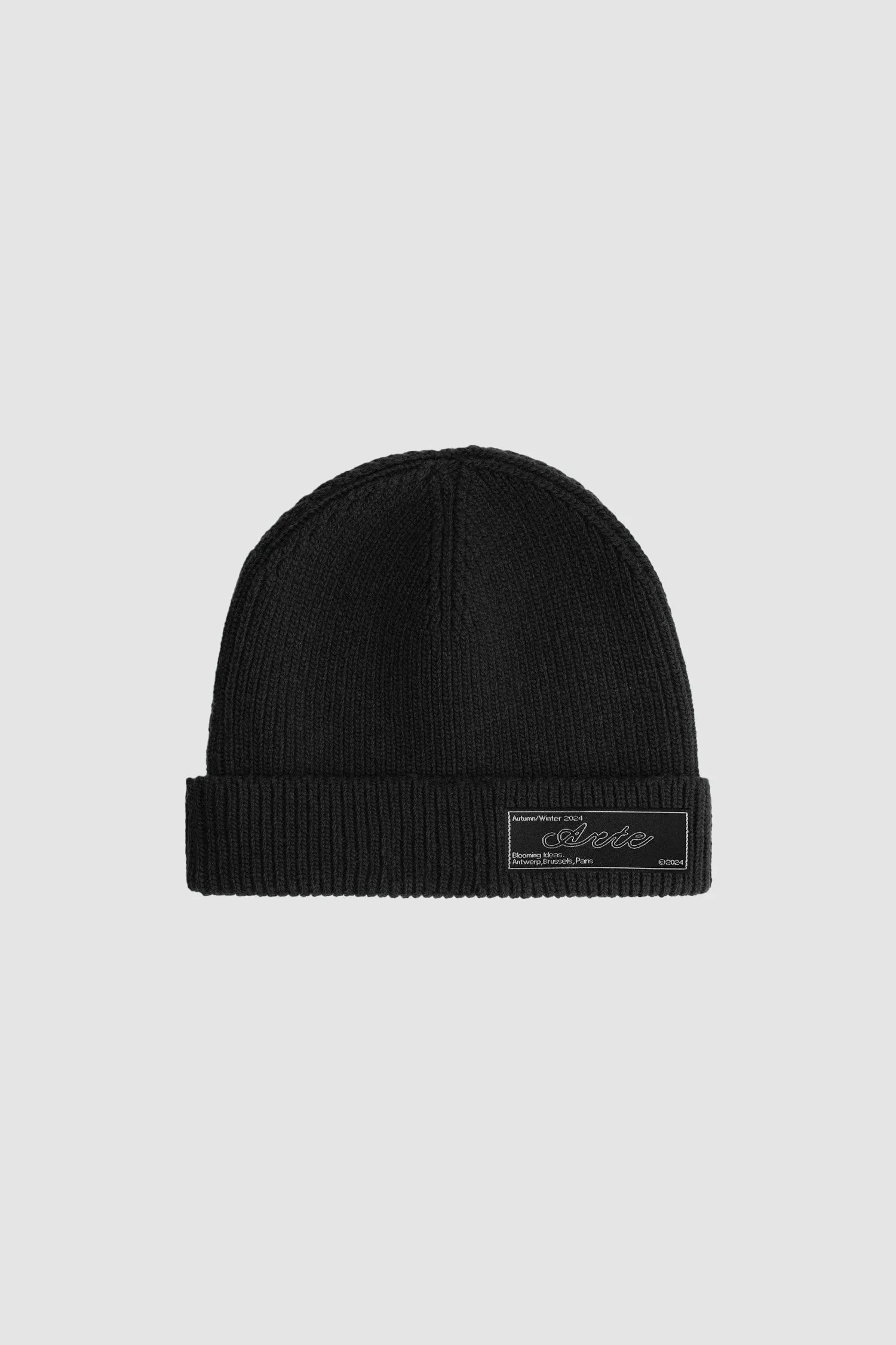 Woven Label Beanie - Black